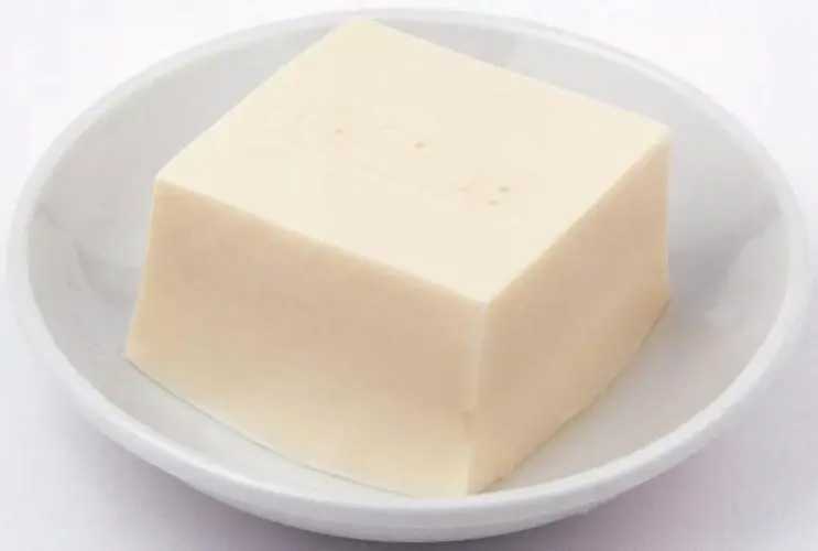 探索自動豆腐盒包裝機的無限可能，讓豆腐產(chǎn)業(yè)走向新的高度